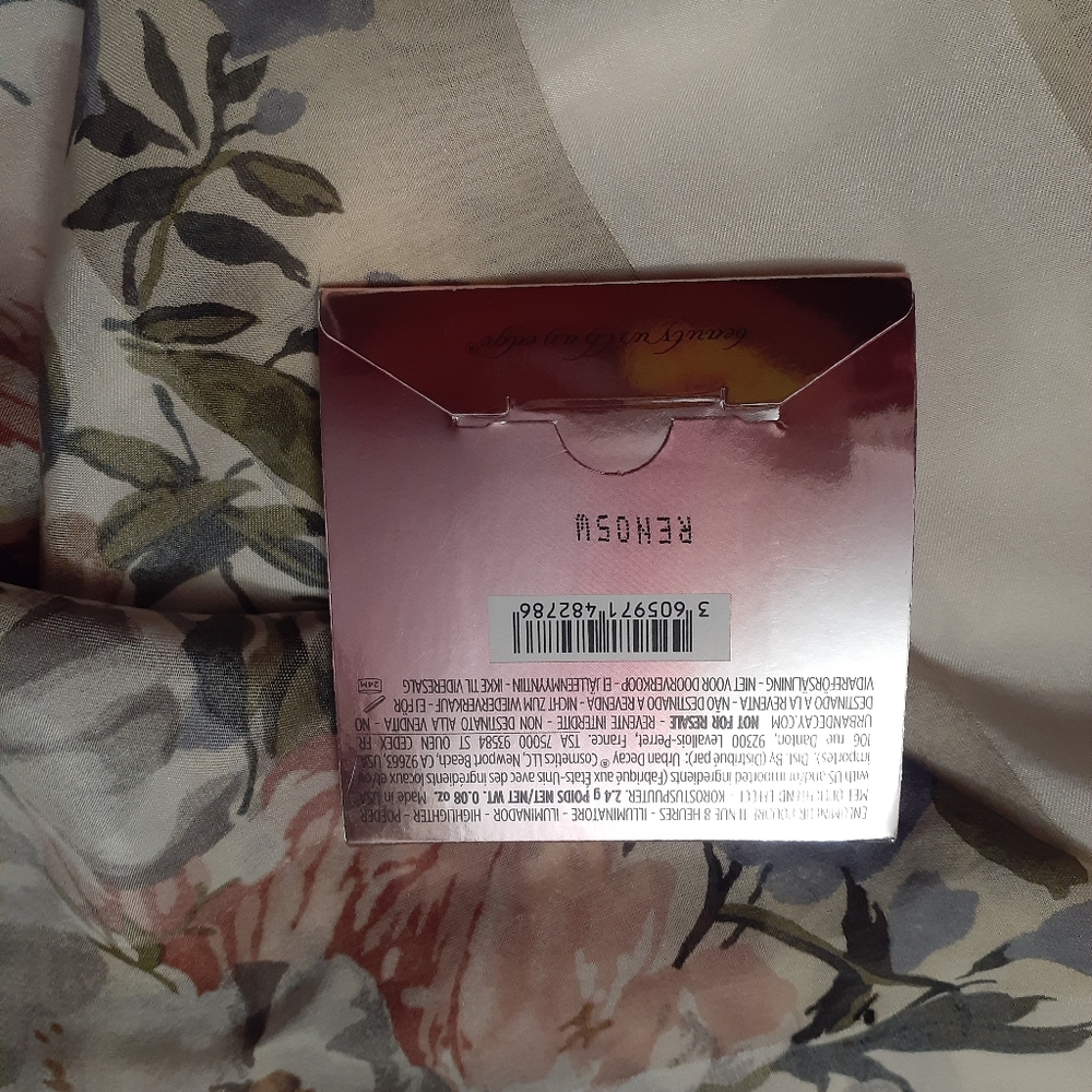 Urban Decay powder highlighter - Picture 4 of 4